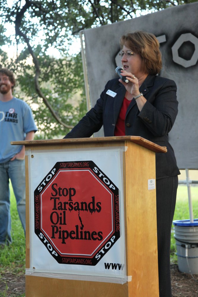 Medina talks smack to TransCanada's eminent domain
